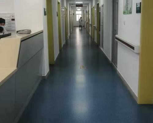 南宁同志代生费用|南宁最有效的不孕不育医院哪个医院最好？